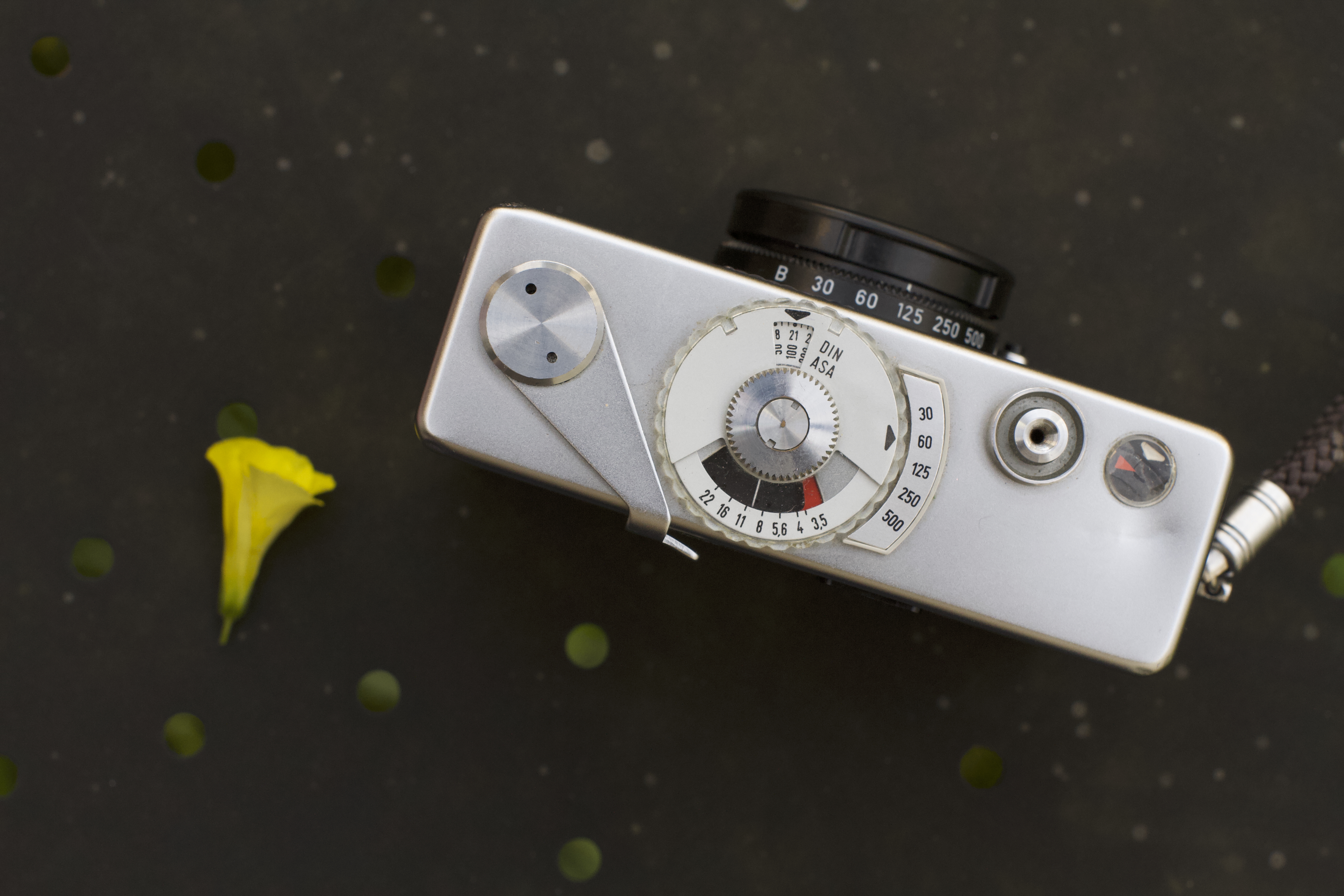 Rollei B35 back view